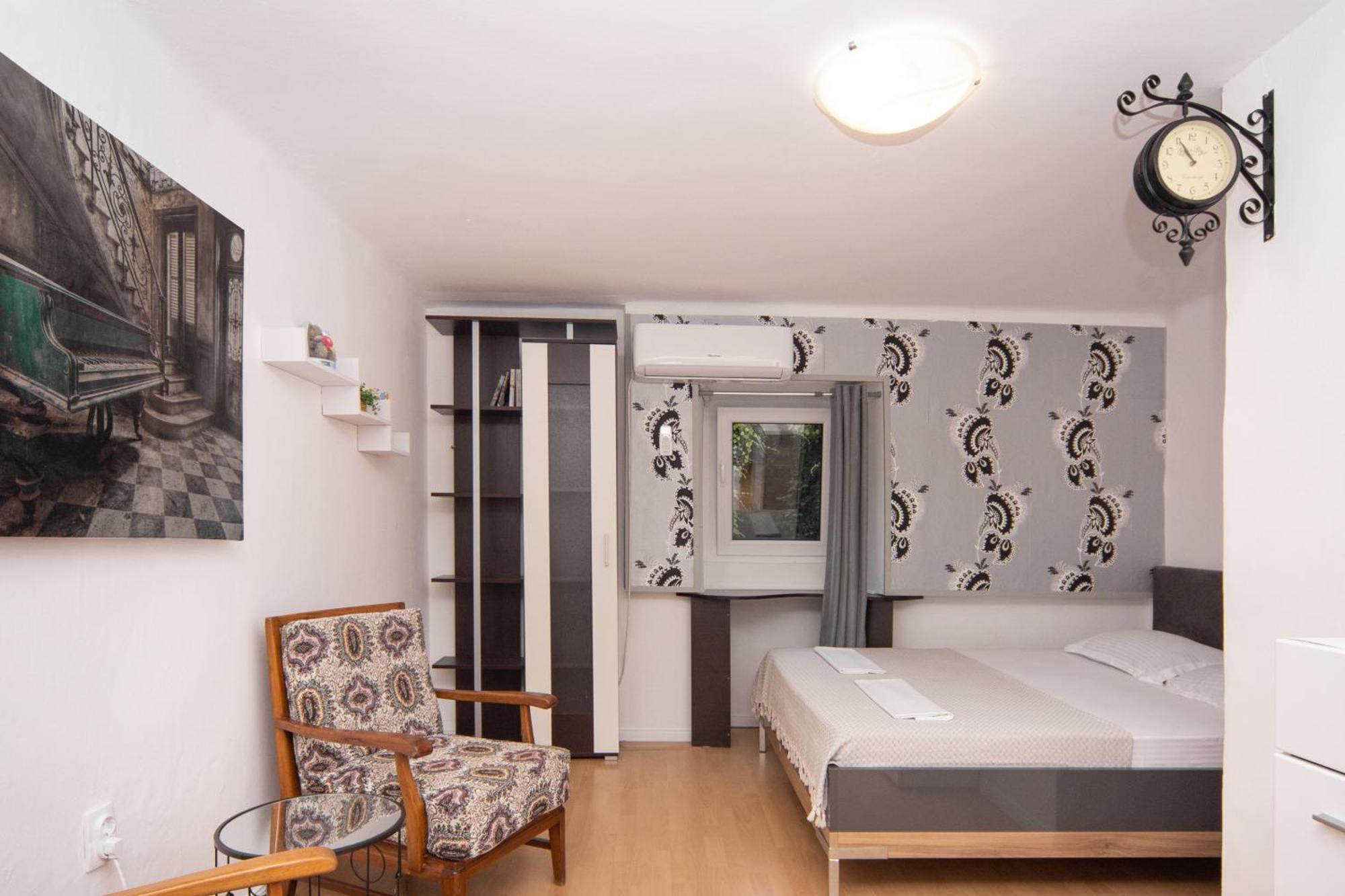 Stone Beach Apartments Przno  Exterior photo